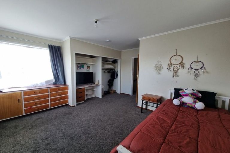 Photo of property in 77 Ross Street, Woodville, 4920