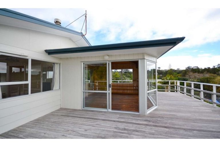 Photo of property in 83 Rangitane Loop Road, Kerikeri, 0294