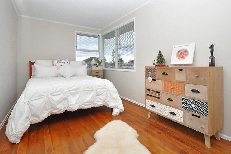 Photo of property in 12 Tinkler Place, Favona, Auckland, 2024