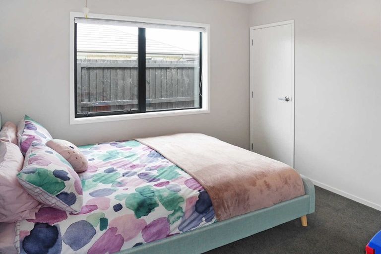 Photo of property in 32 Karere Avenue, Marshland, Christchurch, 8083