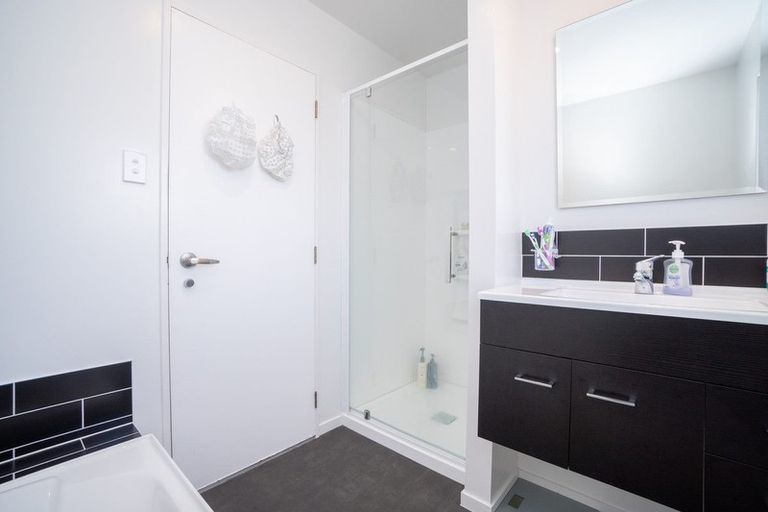 Photo of property in 46 Raglan Avenue, Cloverlea, Palmerston North, 4412