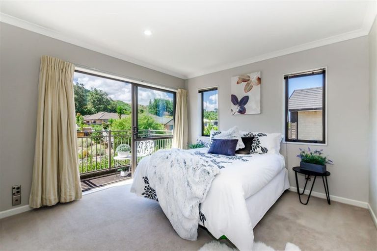 Photo of property in 19 Bluewater Place, Paraparaumu, 5032
