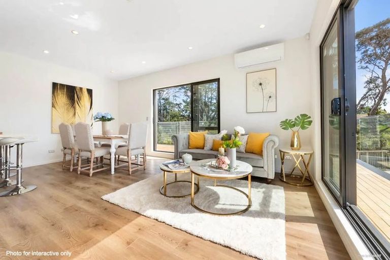 Photo of property in 27 Korokio Lane, Henderson, Auckland, 0612