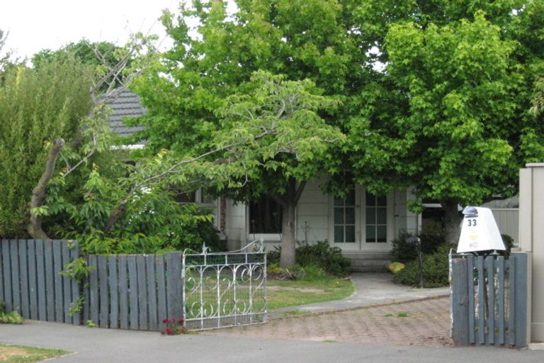 Photo of property in 33 Mappleton Avenue, Burnside, Christchurch, 8053