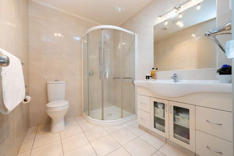 Photo of property in 203 Avenue Road, Greenmeadows, Napier, 4112