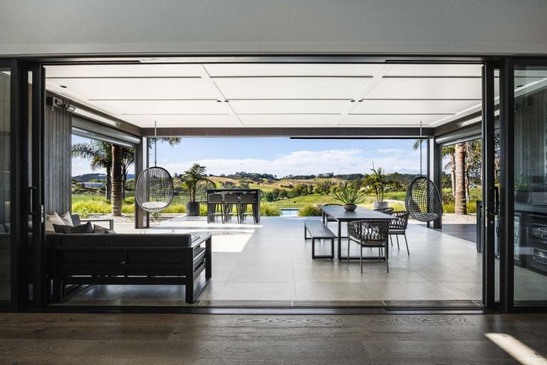 Photo of property in 55 Hull Road, Waitoki, Kaukapakapa, 0871