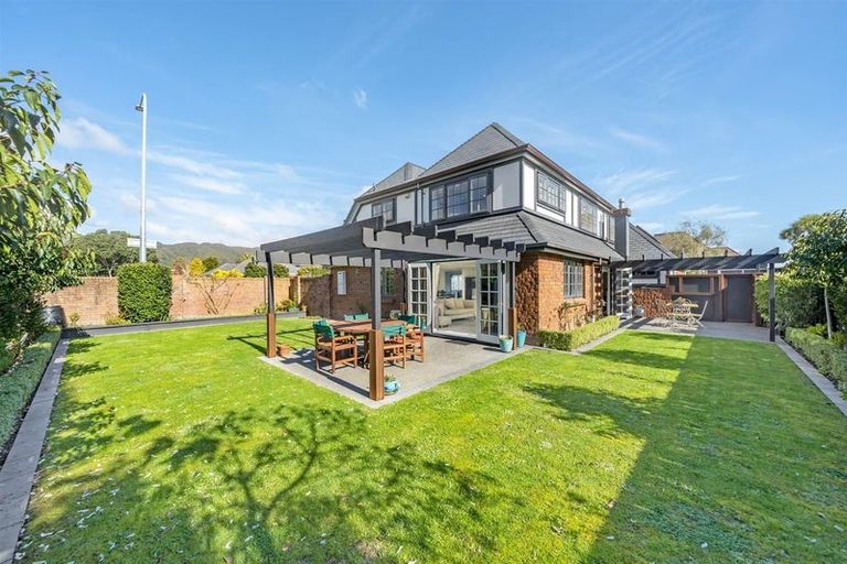 Photo of property in 33 Saint Columbans Grove, Boulcott, Lower Hutt, 5010