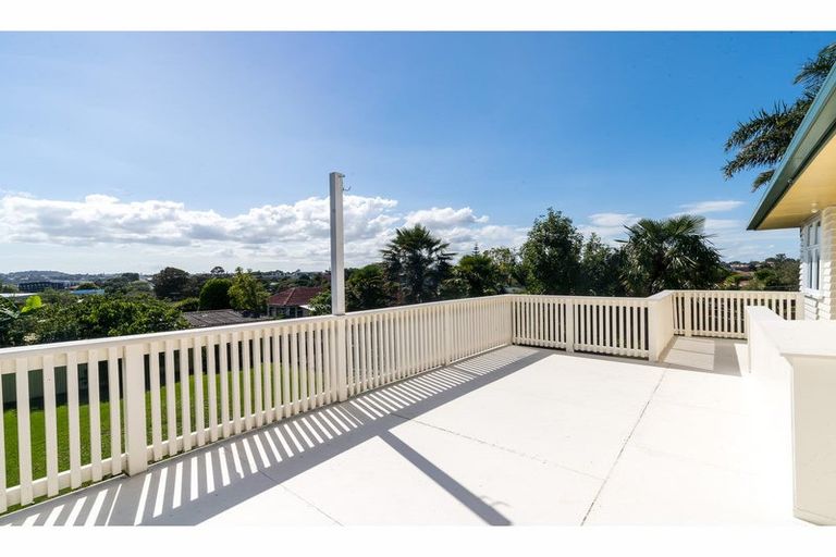 Photo of property in 30 Gardner Avenue, New Lynn, Auckland, 0600