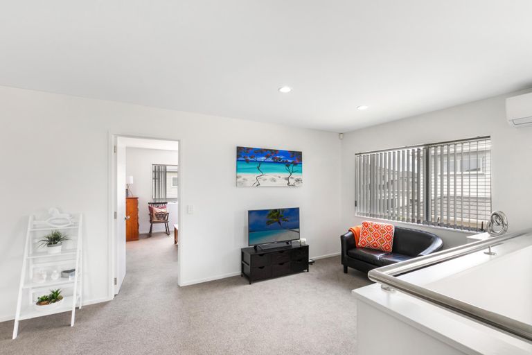 Photo of property in 4 Allium Avenue, Karaka, Papakura, 2113