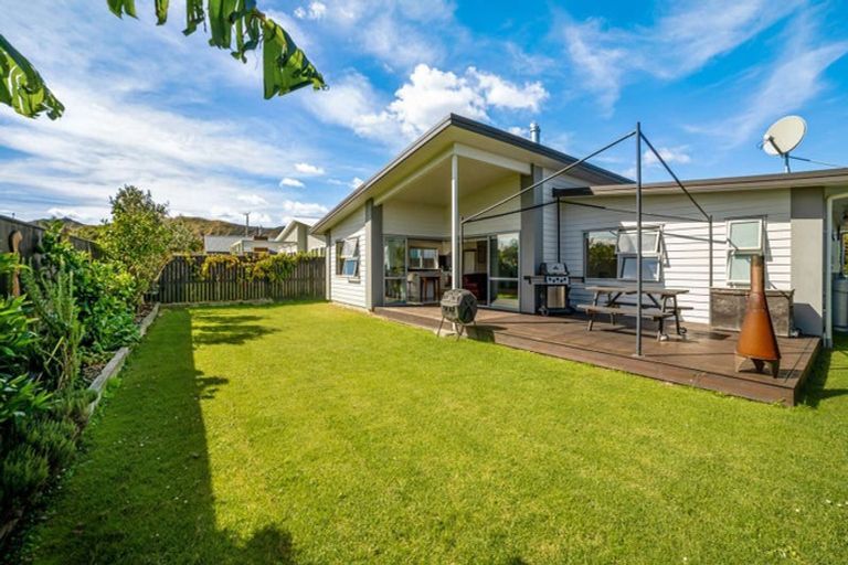 Photo of property in 10 Tuamotu Park, Wainui, Gisborne, 4010