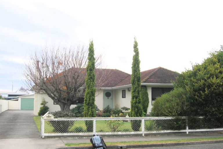 Photo of property in 3 Henderson Crescent, Onekawa, Napier, 4110