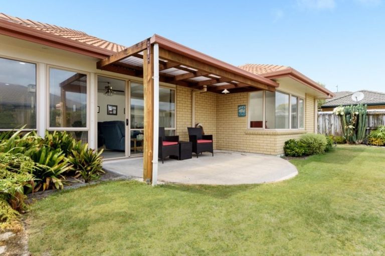 Photo of property in 16 Lavender Place, Papamoa Beach, Papamoa, 3118