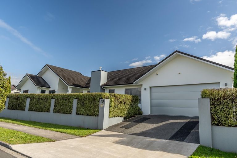 Photo of property in 25 Batten Drive, Flagstaff, Hamilton, 3210