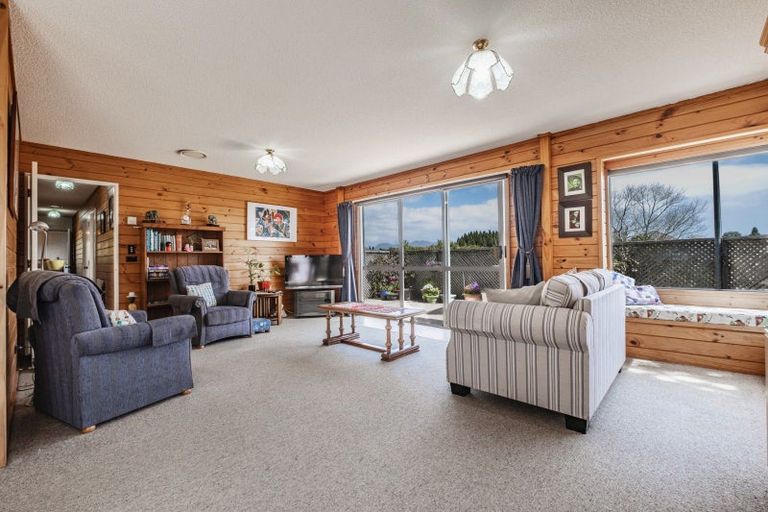 Photo of property in 26 Marchant Place, Westown, New Plymouth, 4310