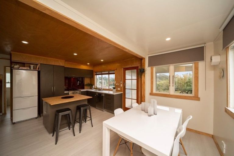 Photo of property in 52 South Road, Blagdon, New Plymouth, 4310