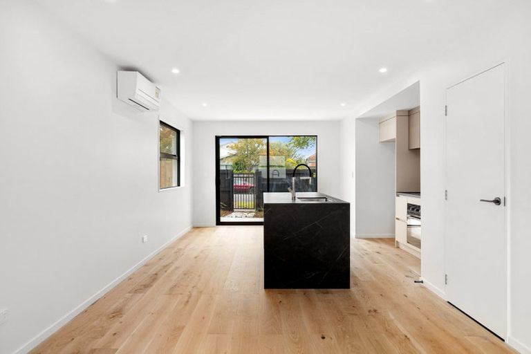 Photo of property in 1/32 Cross Street, Phillipstown, Christchurch, 8011