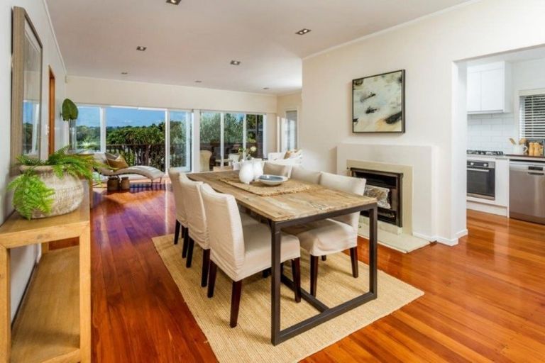 Photo of property in 308 Hurstmere Road, Takapuna, Auckland, 0622