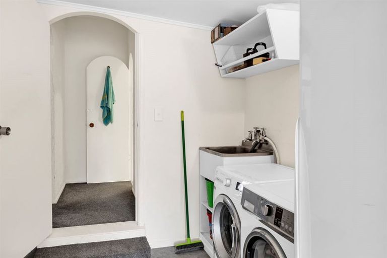 Photo of property in 45 Iredale Road, Hawera, 4610