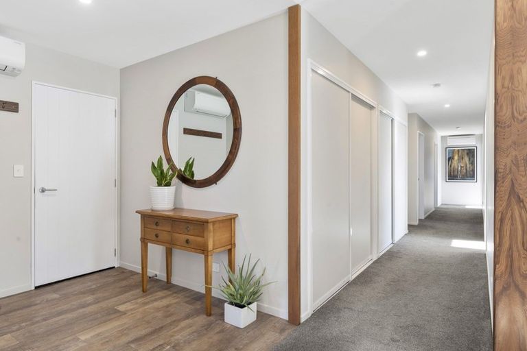 Photo of property in 2 Claremont Crescent, Amberley, 7410