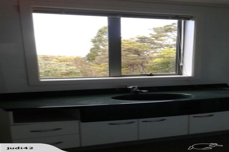 Photo of property in 77 Tanekaha Road, Titirangi, Auckland, 0604