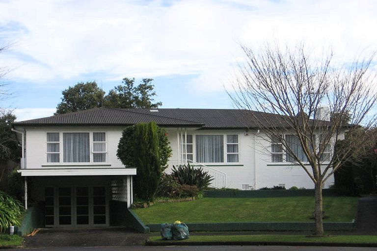 Photo of property in 7 Parata Street, Hokowhitu, Palmerston North, 4410