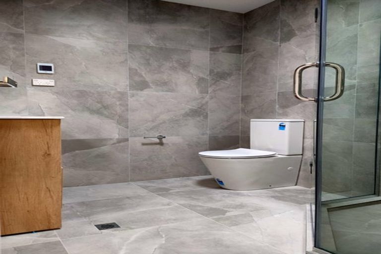 Photo of property in 1/21 Humphrey Kemp Avenue, Henderson, Auckland, 0612