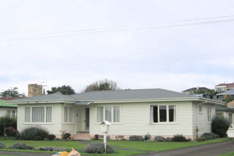 Photo of property in 25 Rushton Avenue, Otumoetai, Tauranga, 3110