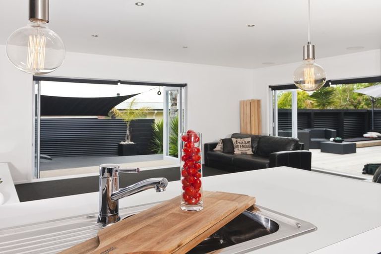 Photo of property in 14 Tuhangi Street, Te Kamo, Whangarei, 0112