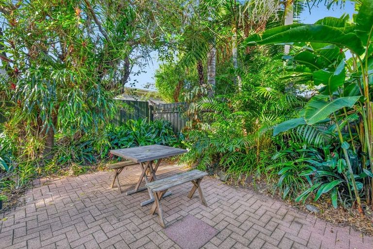 Photo of property in 71a Bay Street, Red Beach, 0932