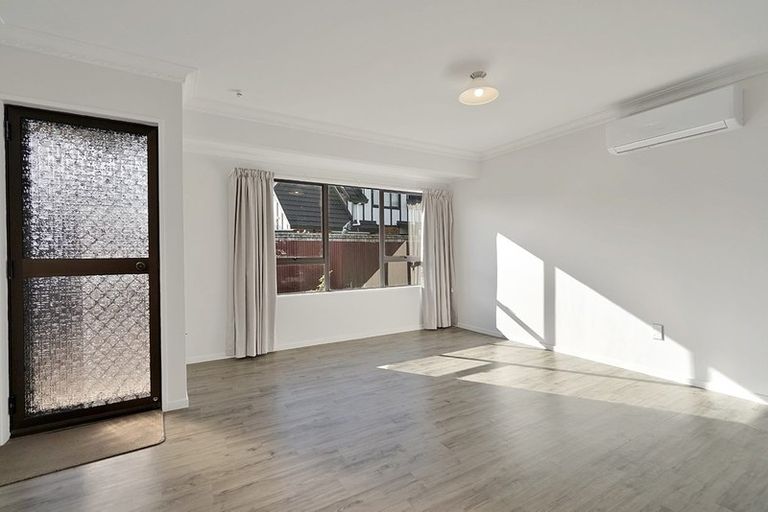 Photo of property in 2/282 Shirley Road, Papatoetoe, Auckland, 2025