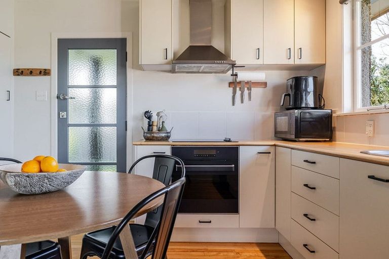 Photo of property in 8 Stoke Place, Awapuni, Palmerston North, 4412