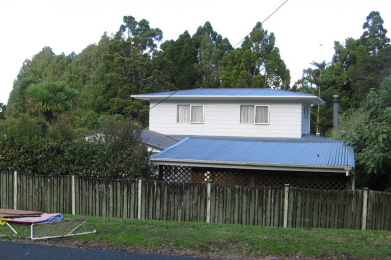 Photo of property in 6 Waima Crescent, Titirangi, Auckland, 0604