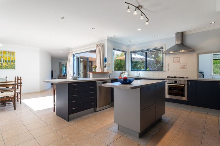 Photo of property in 15 La Colina Place, Bethlehem, Tauranga, 3110