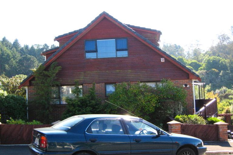 Photo of property in 11 Colquhoun Street, Glenross, Dunedin, 9011