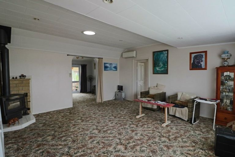 Photo of property in 16 Hulke Street, Foxton, 4814