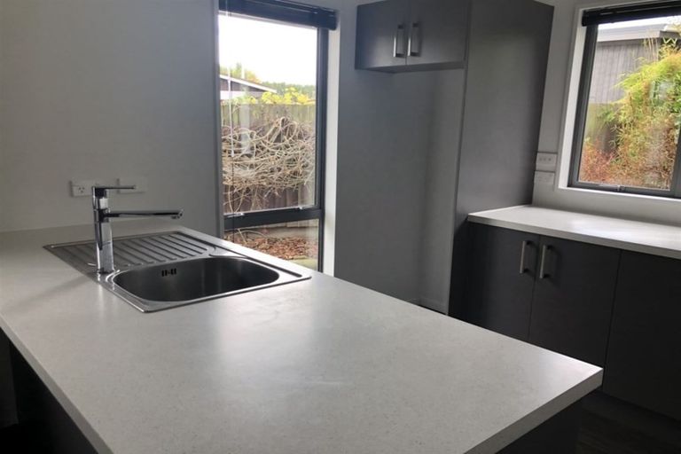 Photo of property in 2/65 Kuaka Crescent, Bromley, Christchurch, 8062