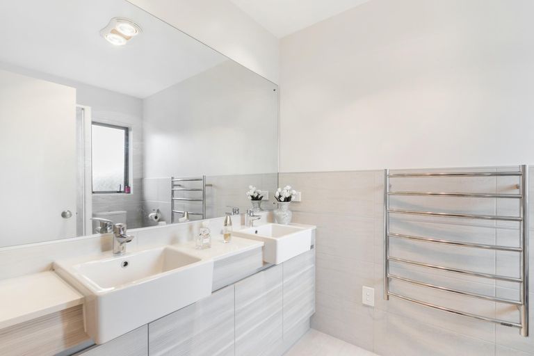 Photo of property in 4 Allium Avenue, Karaka, Papakura, 2113