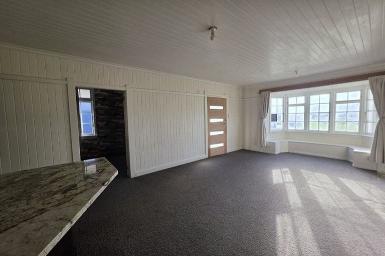 Photo of property in 7a Karaka Street, Castlecliff, Whanganui, 4501