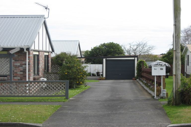Photo of property in 5c Rawhiti Street, Vogeltown, New Plymouth, 4310