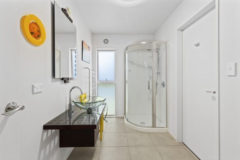 Photo of property in 3b Lerwick Terrace, Melrose, Wellington, 6023