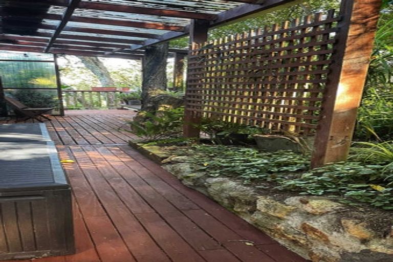 Photo of property in 35 Crescent Road East, Ostend, Waiheke Island, 1081