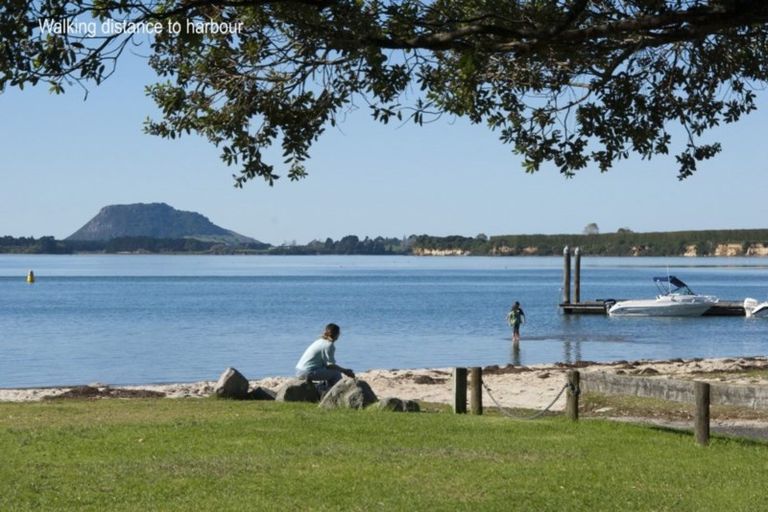 Photo of property in 19a Omokoroa Road, Omokoroa, 3114