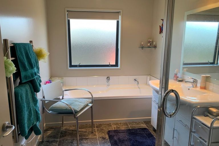 Photo of property in 112 Neplusultra Street, Cromwell, 9310