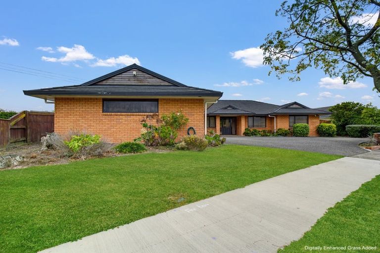 Photo of property in 66 Royal Oak Drive, Kelvin Grove, Palmerston North, 4414