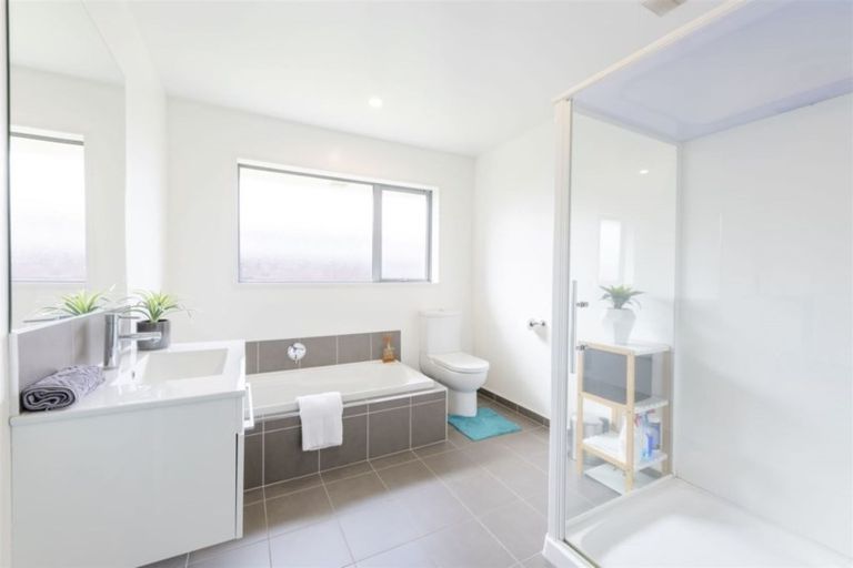 Photo of property in 10 Charente Way, Yaldhurst, Christchurch, 8042