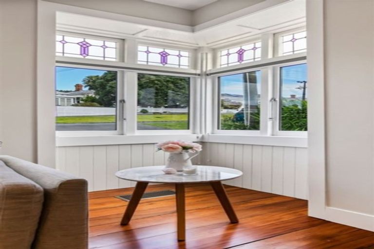 Photo of property in 73 Albert Road, Devonport, Auckland, 0624