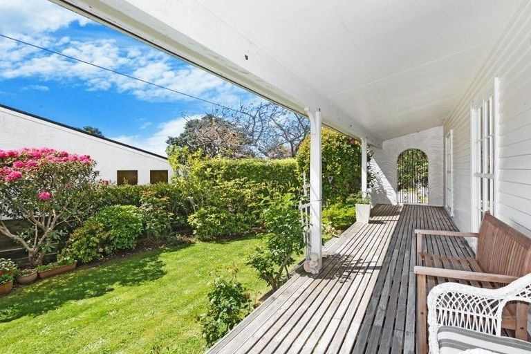 Photo of property in 32 Discovery Drive, Whitby, Porirua, 5024