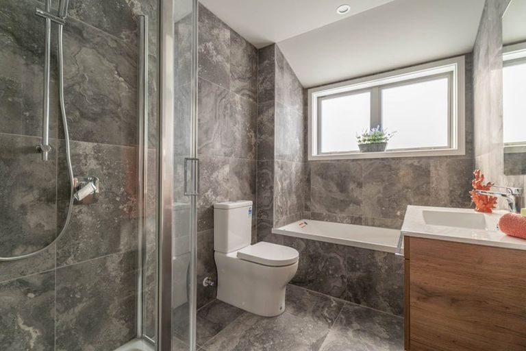 Photo of property in 165 Amesbury Drive, Churton Park, Wellington, 6037