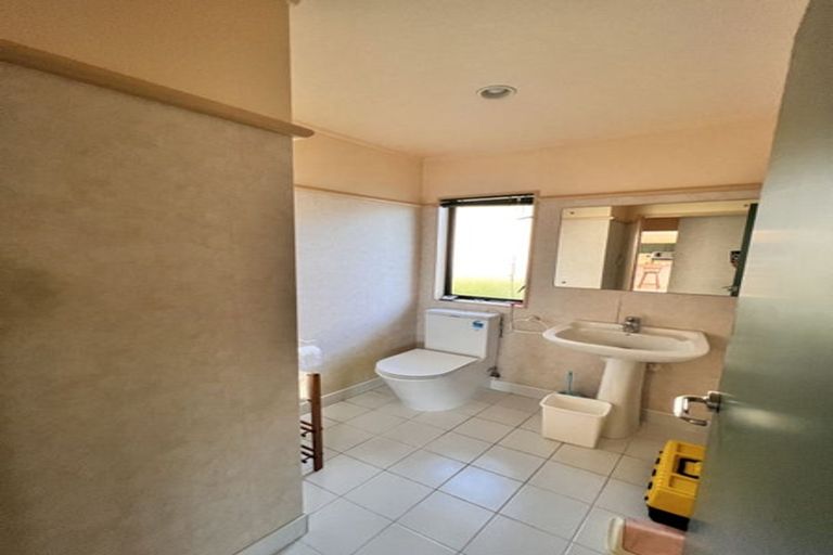 Photo of property in 15 Bronte Place, Somerville, Auckland, 2014