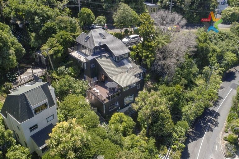 Photo of property in 23 Ferry Road, Days Bay, Lower Hutt, 5013